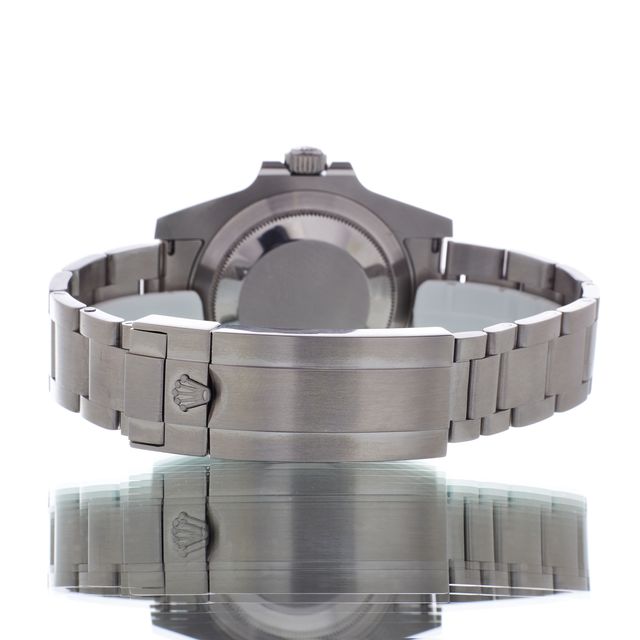 Rolex Submariner 116610 LN Image 3